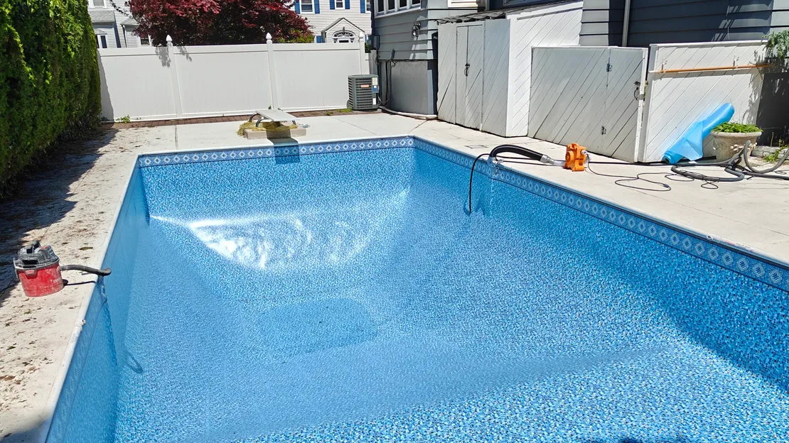 Pool refilling after fresh liner installation
